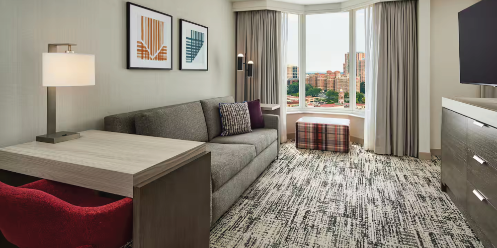 Hilton Kansas City Country Club Plaza