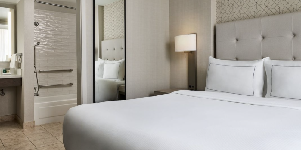 Hilton Kansas City Country Club Plaza