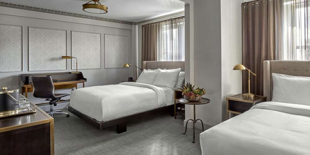 Hotel Phillips Kansas City, Curio Collection by Hilton