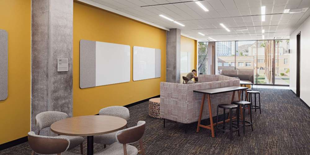 Collaboration room with mixed seating in a university