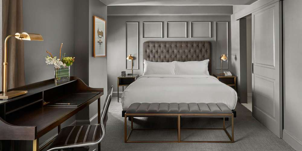 Hotel Phillips Kansas City, Curio Collection by Hilton