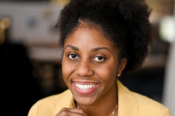 Alexandra Bonner Headshot