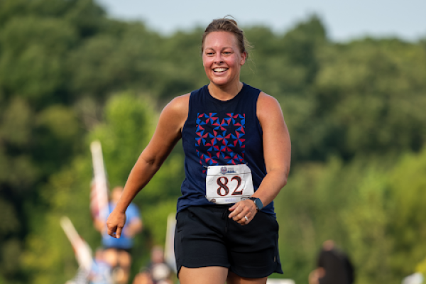 woman-running-honor-and-remember-run