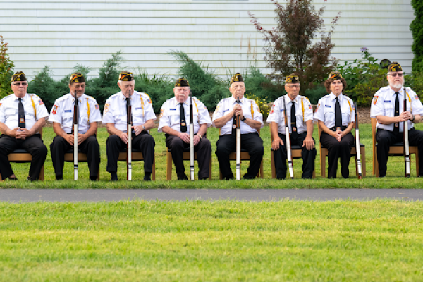 veterans-playing-trumpet-at-honor-and-remember-run