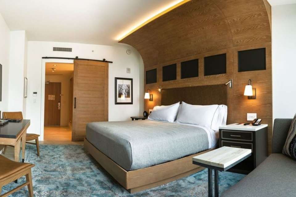 Canopy by Hilton Dallas - Uptown