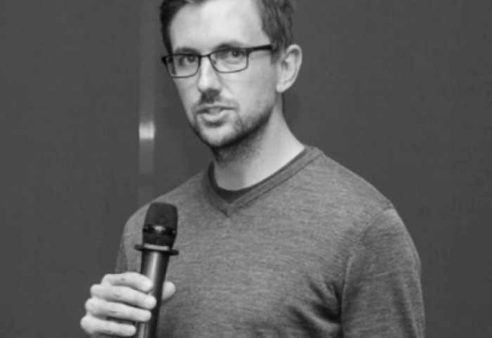 Stephen Searer (officesnapshots.com): The story behind one of design’s most beloved websites.