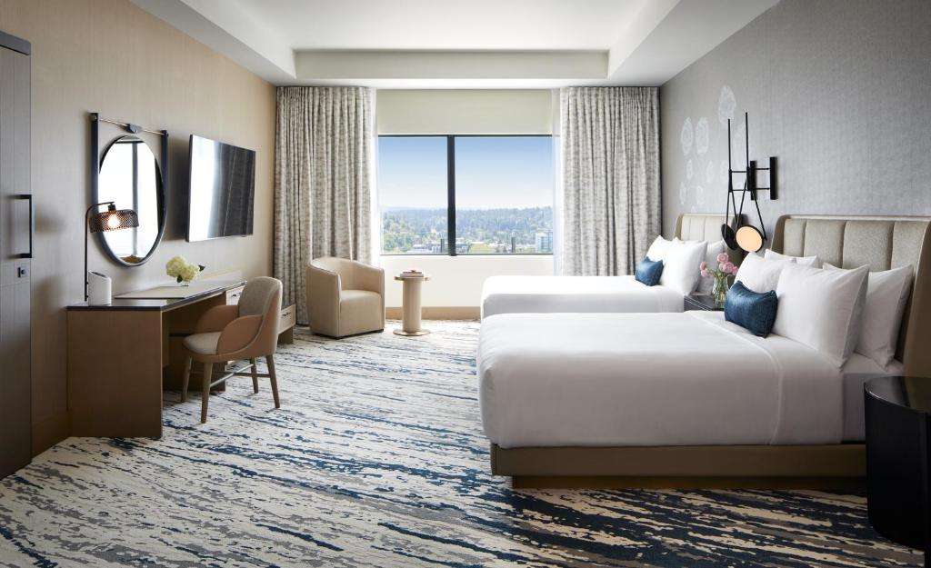  InterContinental Bellevue at the Avenue
