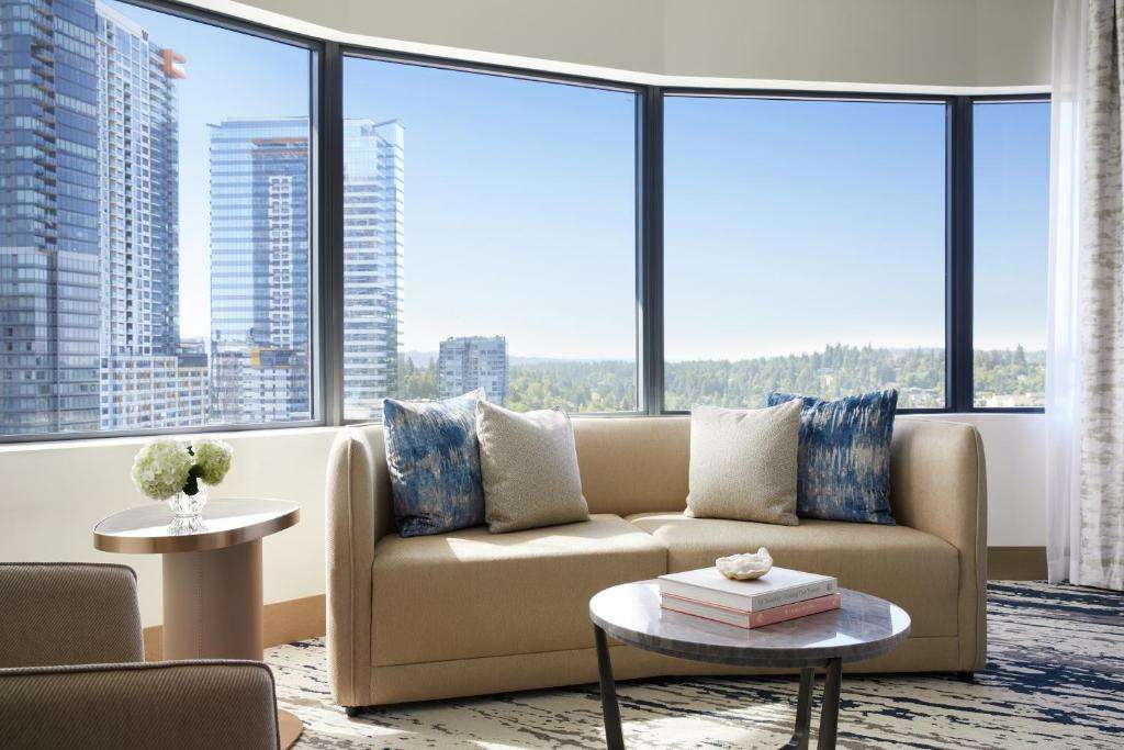  InterContinental Bellevue at the Avenue