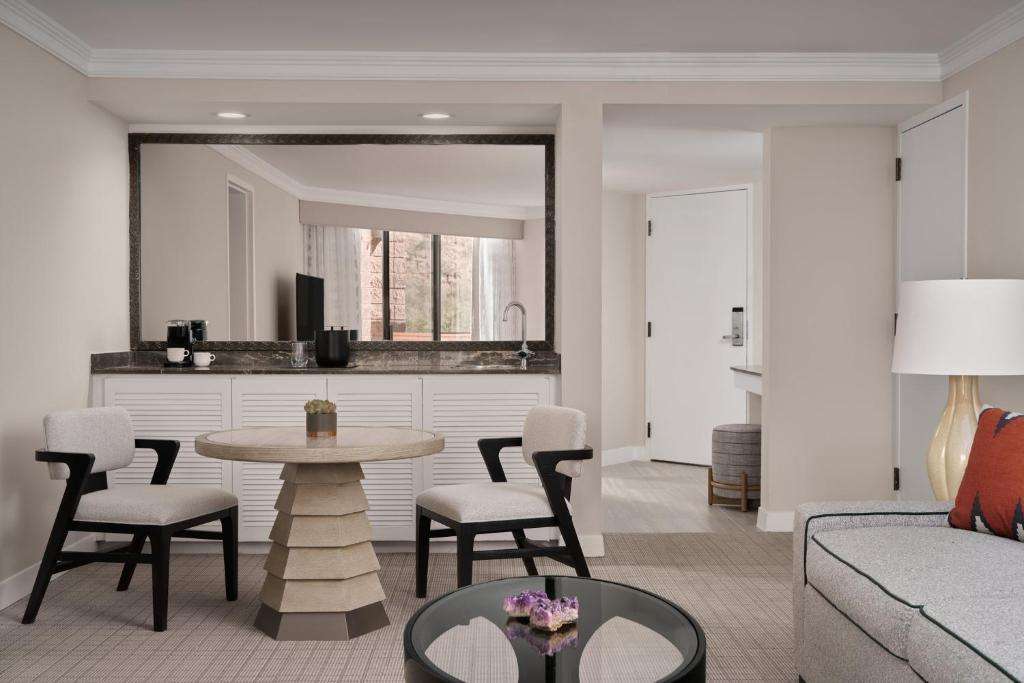 Loews Ventana Canyon Resort