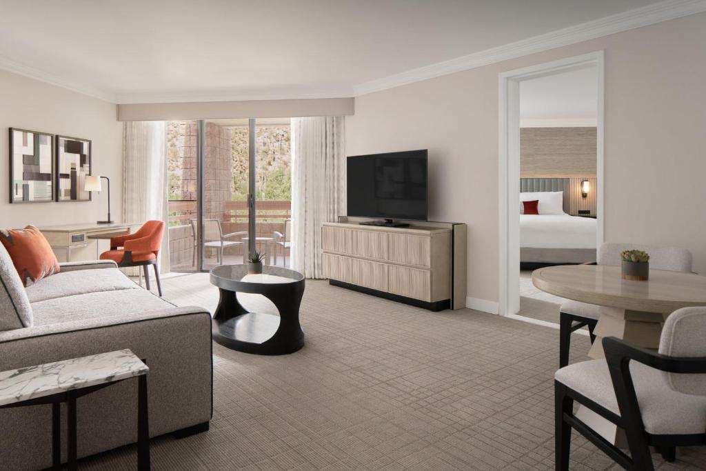 Loews Ventana Canyon Resort