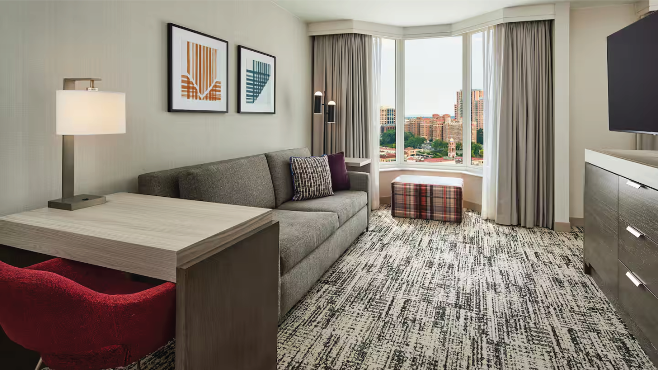Hilton Kansas City Country Club Plaza