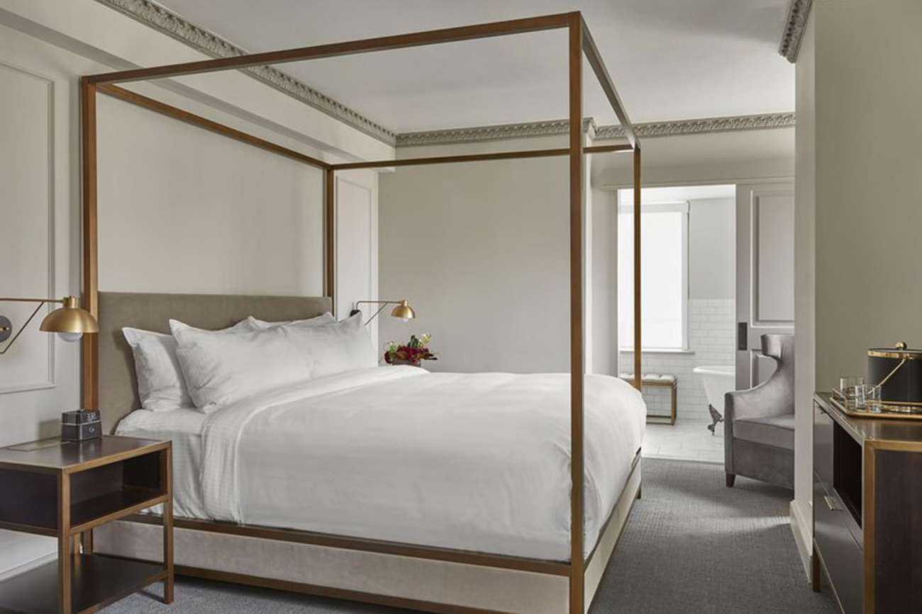 Hotel Phillips Kansas City, Curio Collection by Hilton