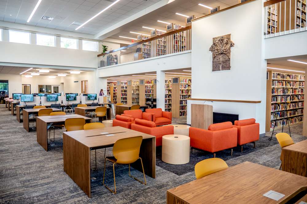 St. Charles Public Library