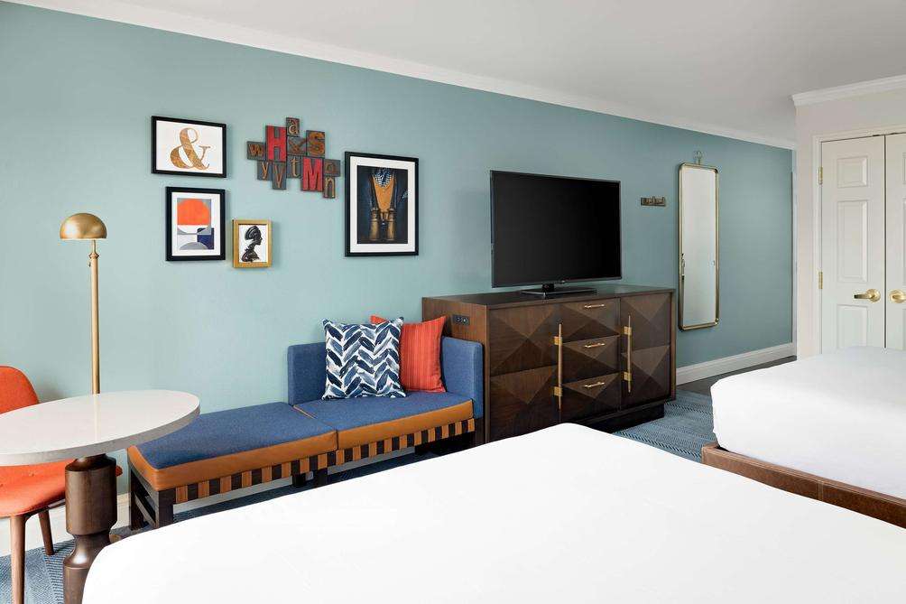 Hayes Mansion San Jose, Curio Collection by Hilton