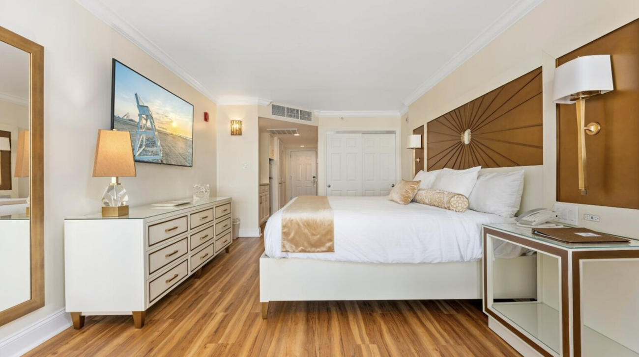 La Mer Beachfront Resort