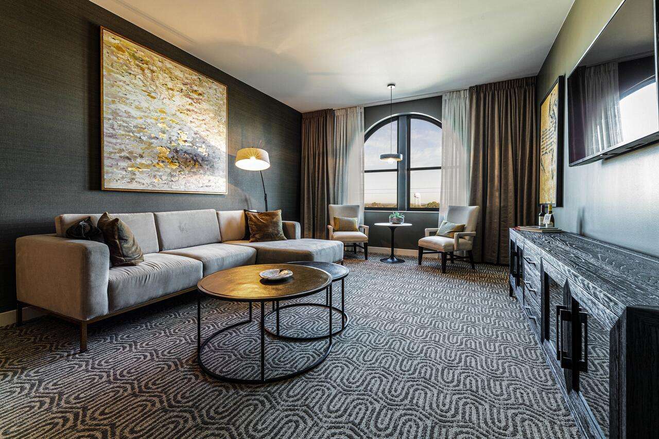 Hotel Vin, Autograph Collection
