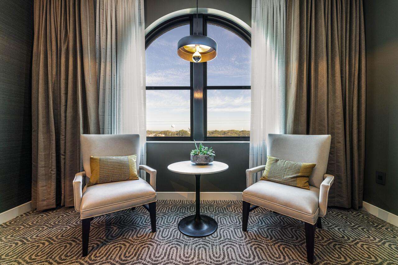 Hotel Vin, Autograph Collection