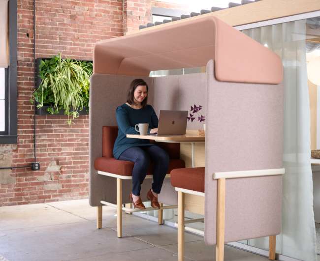 Heya retreat and Living Wall Planter