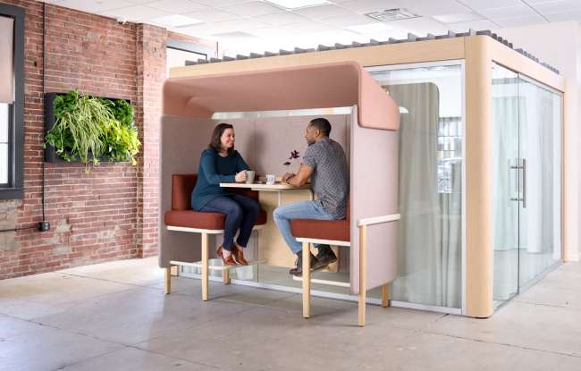 Heya retreat and Living Wall Planter